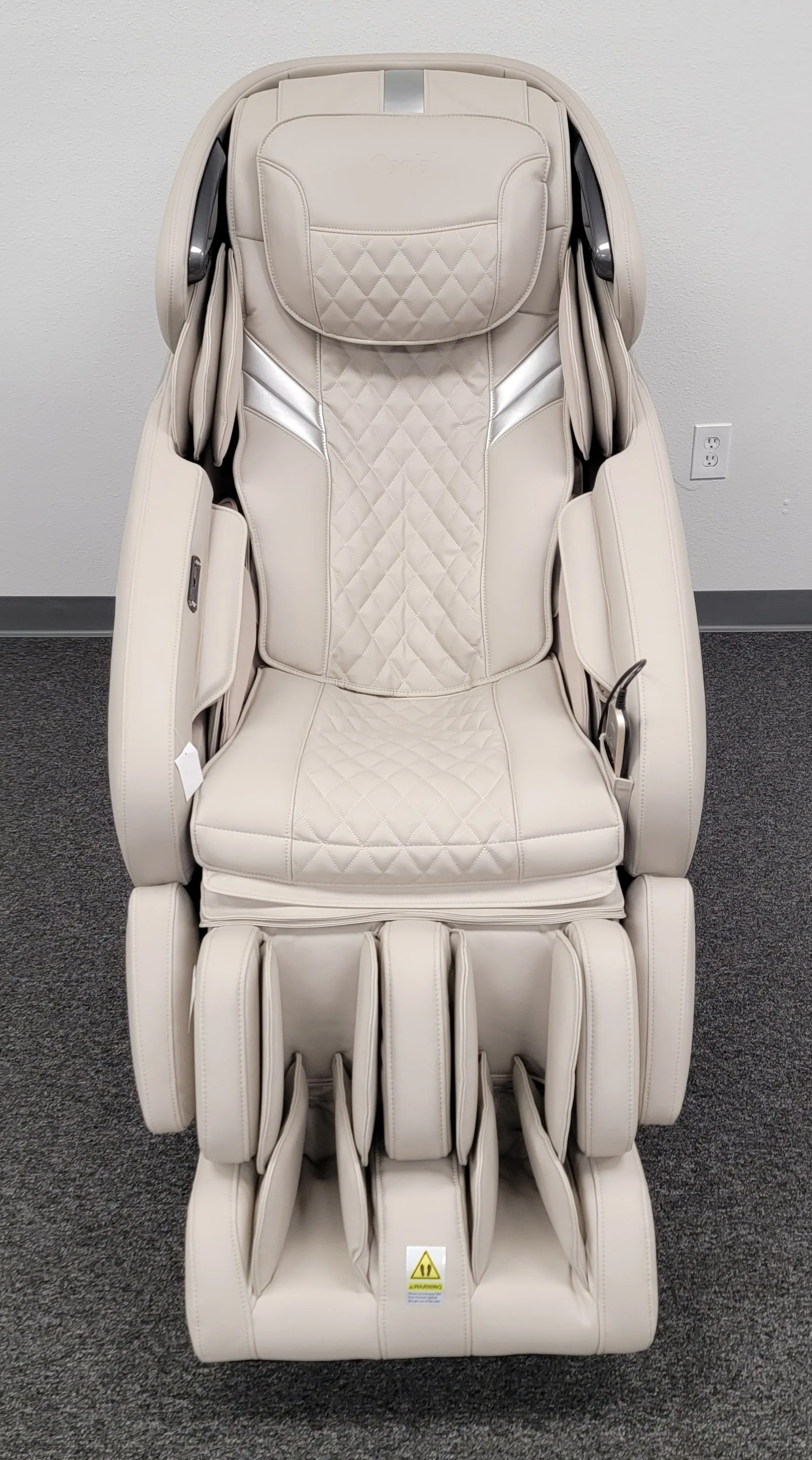 Osaki Admiral II Open Box Floor Model Massage Chair